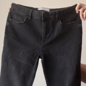 Distressed Skinny Jeans